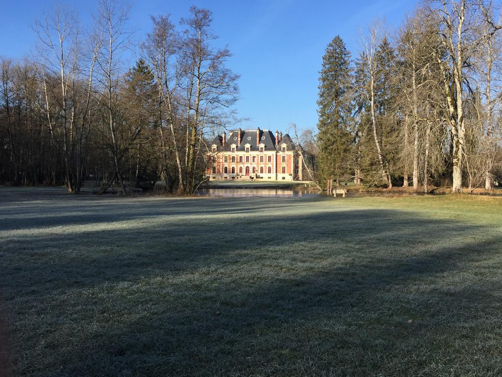 Bed and Breakfast Chateau Du Breuil Gevrolles Exterior foto