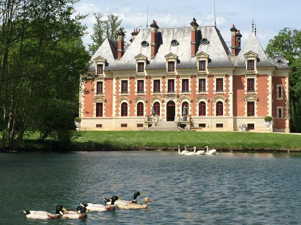 Bed and Breakfast Chateau Du Breuil Gevrolles Exterior foto
